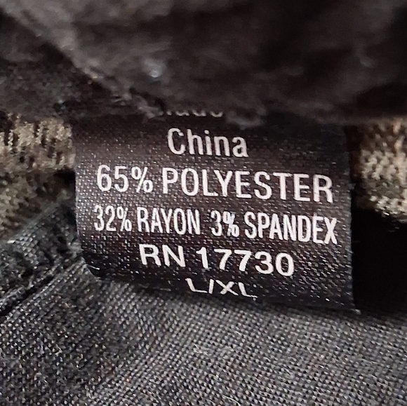 Stylish Gray Plaid Women's Cap    Size L/XL - Picture 6 of 6